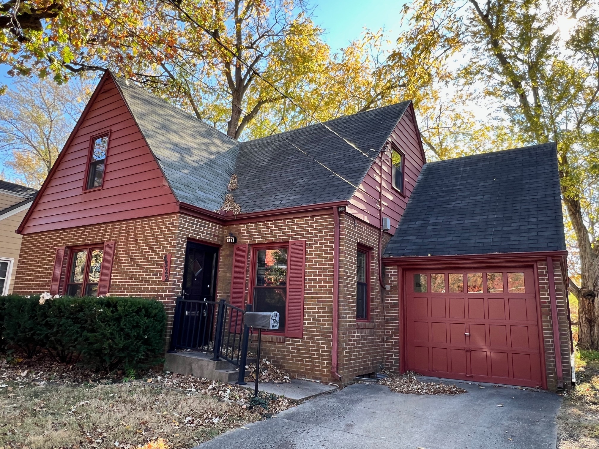 4322 Northwest Drive - 1