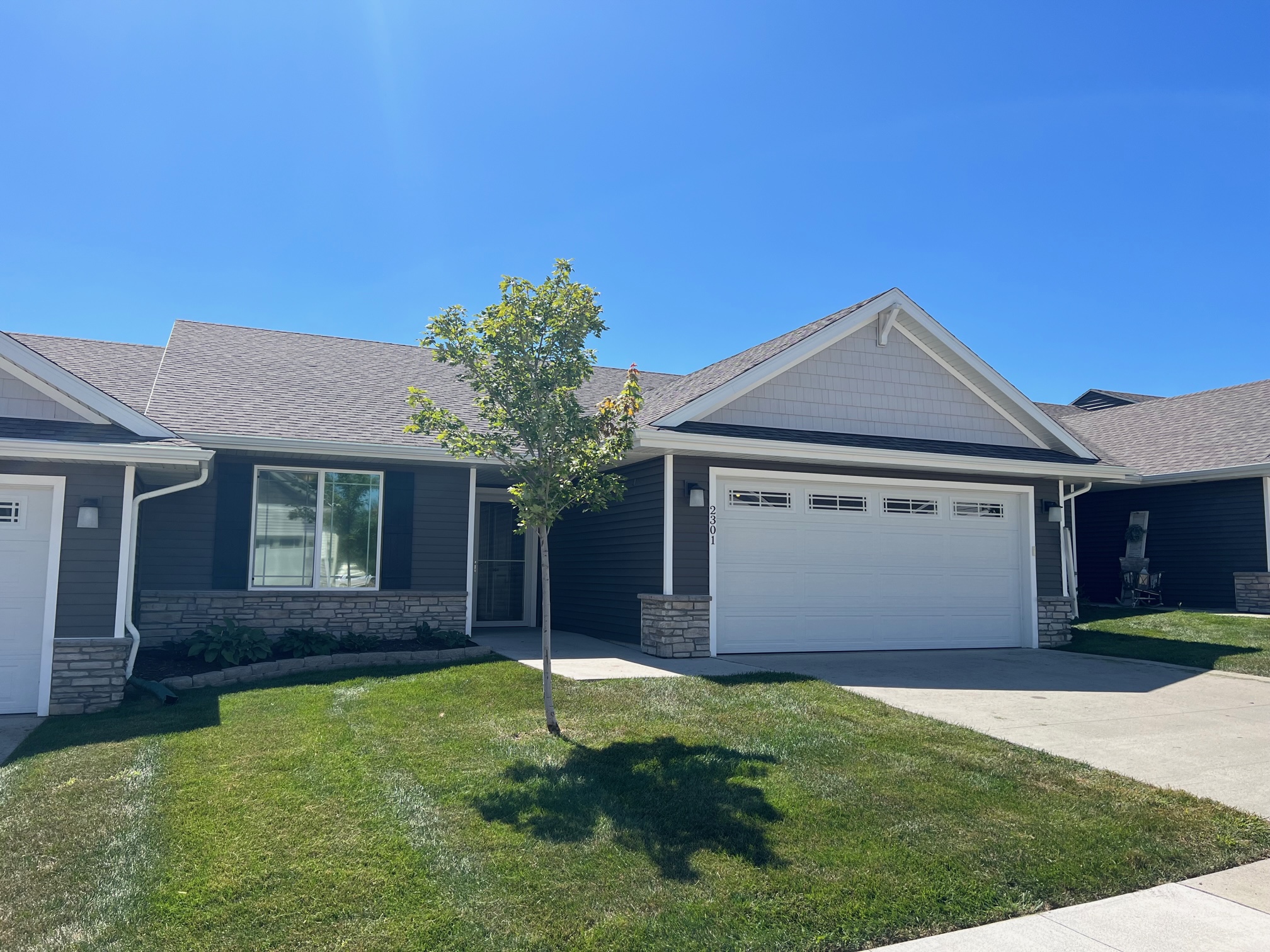 2301 E. Redmond Ave